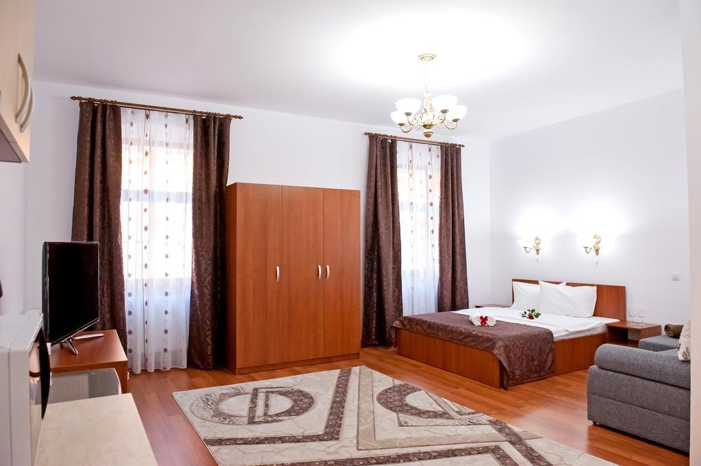 Cathedral Apartments Nagyszeben Szoba fotó